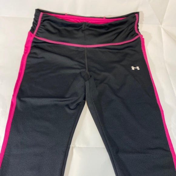 Under Armour AllseasonGear Capri Leggings - Picture 1 of 5